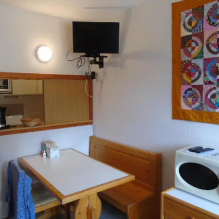 A Pres Des Pistes, Balcon Ouest, 3 Pers - Fr-1-561-39